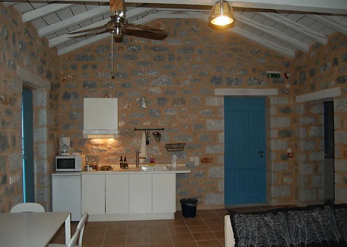 公寓 Philothea Mani Greece *